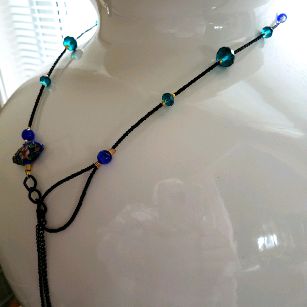Irish Celtic Trinity Lariat. - Picture 8 of 8
